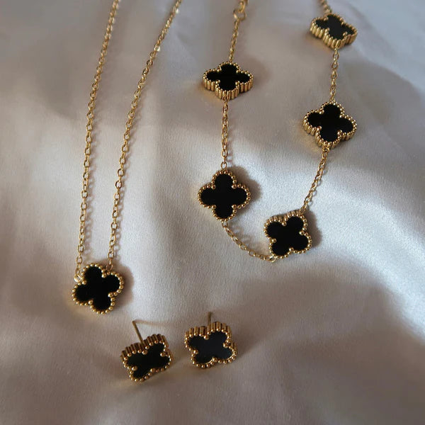Classic Black Clover Set