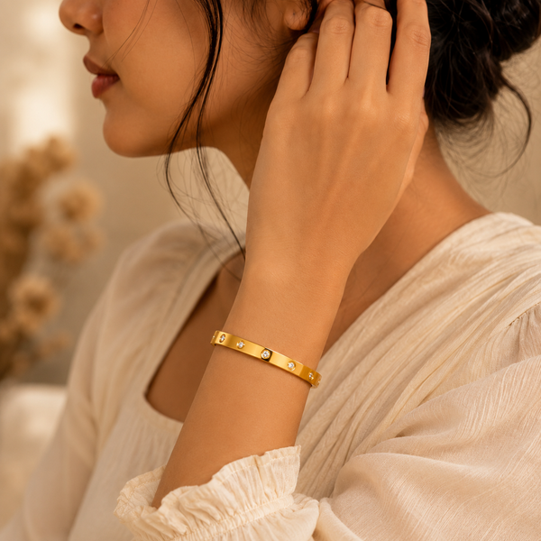 Sparkling Love Charm Bracelet