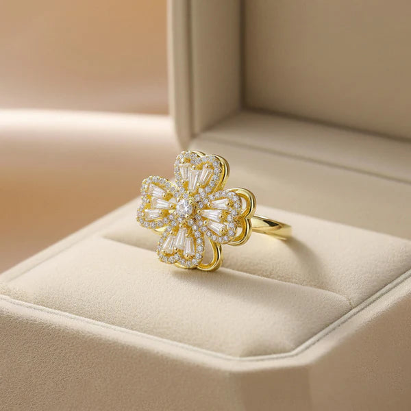 Gold Clover Rotatable Ring