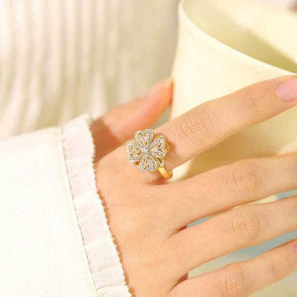 Gold Clover Rotatable Ring