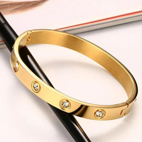 Gold Plated Love AD Bracelet